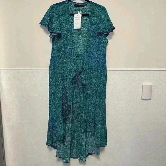 NWT! Zesica Teal Floral Wrap Dress with Ruffles Size M - Picture 2 of 10